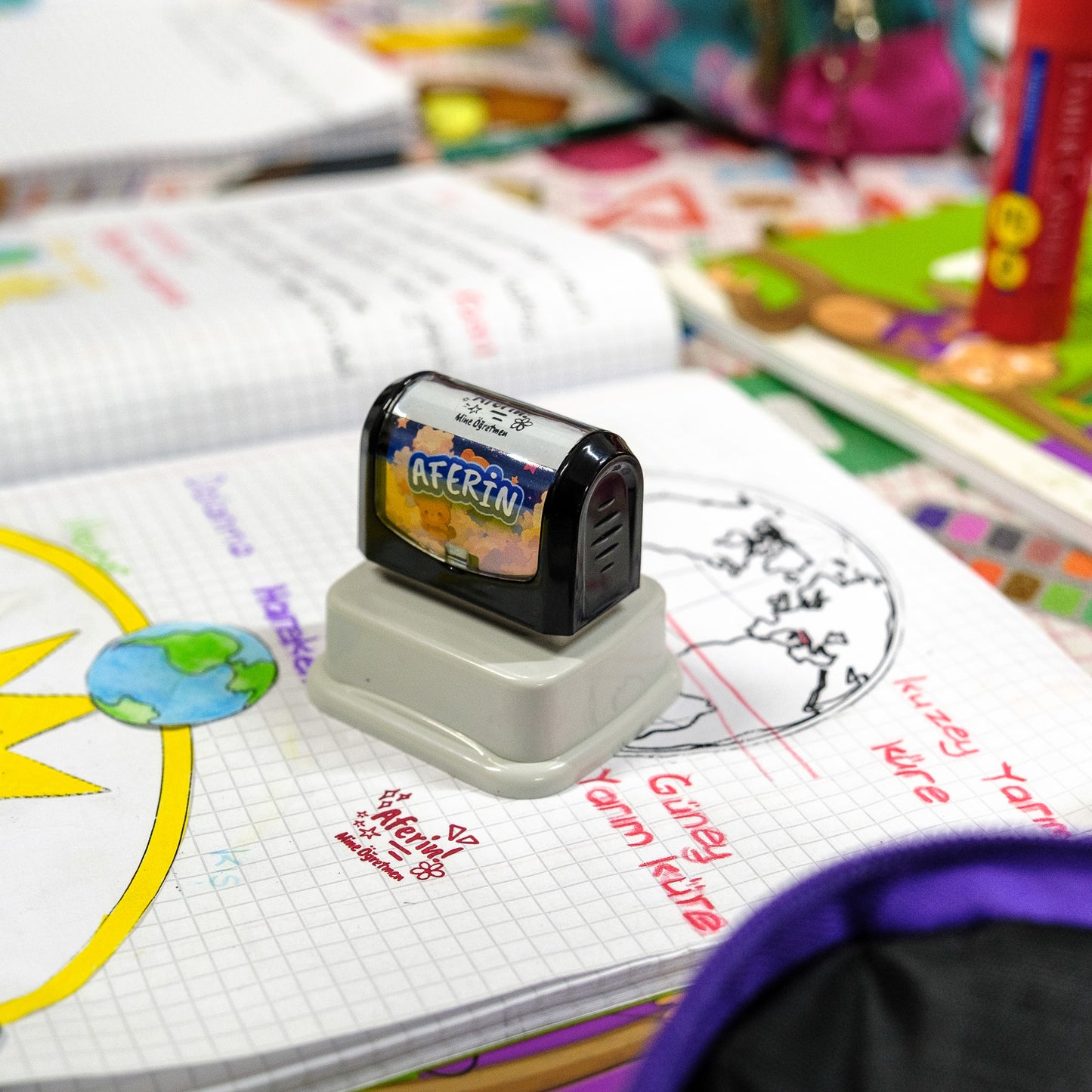 Kişiye Özel Aferin Öğretmen Kaşesi – İsimli Ödül Kaşesi