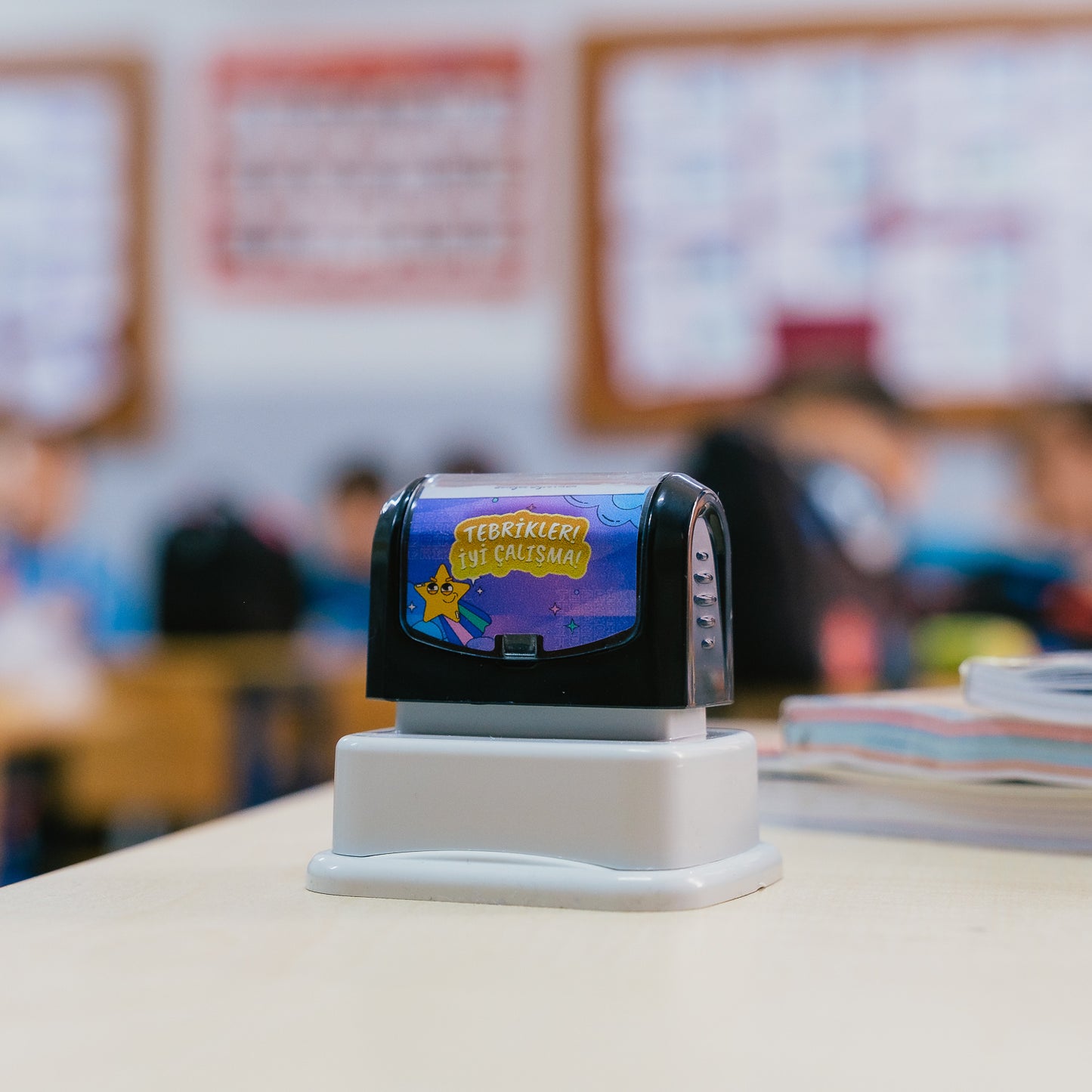 Kişiye Özel Tebrikler İyi Çalışma Öğretmen Kaşesi – Ödül Kaşesi